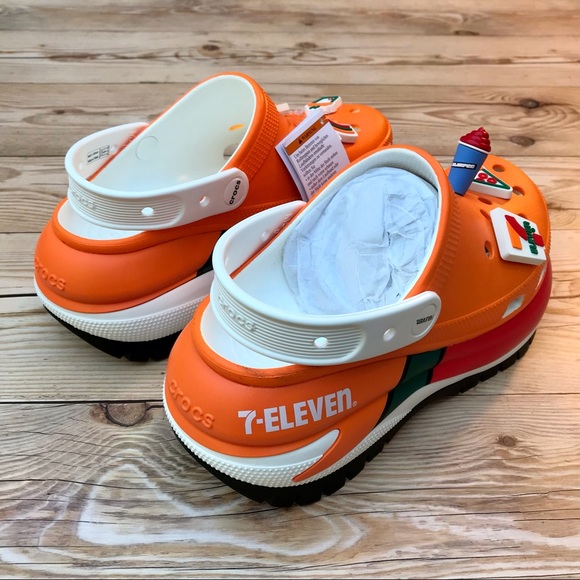 7-Eleven X Crocs Mega Crush Clog - Picture 13 of 16